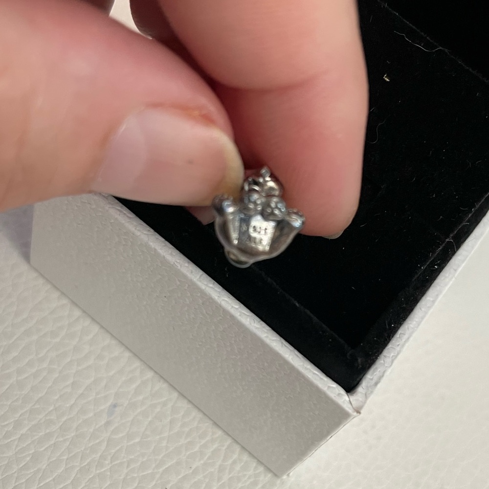 NIB Labrador puppy dangle charm - Picture 4 of 14